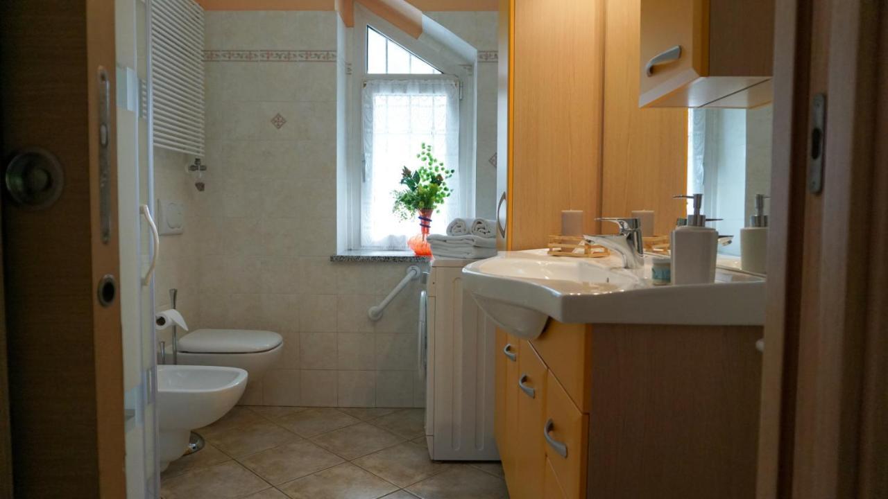 Apartamento Sunny House Diano dʼAlba Exterior foto
