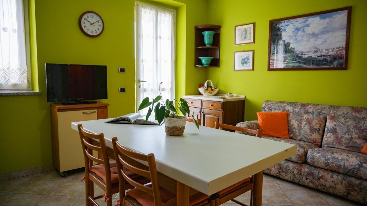 Apartamento Sunny House Diano dʼAlba Exterior foto