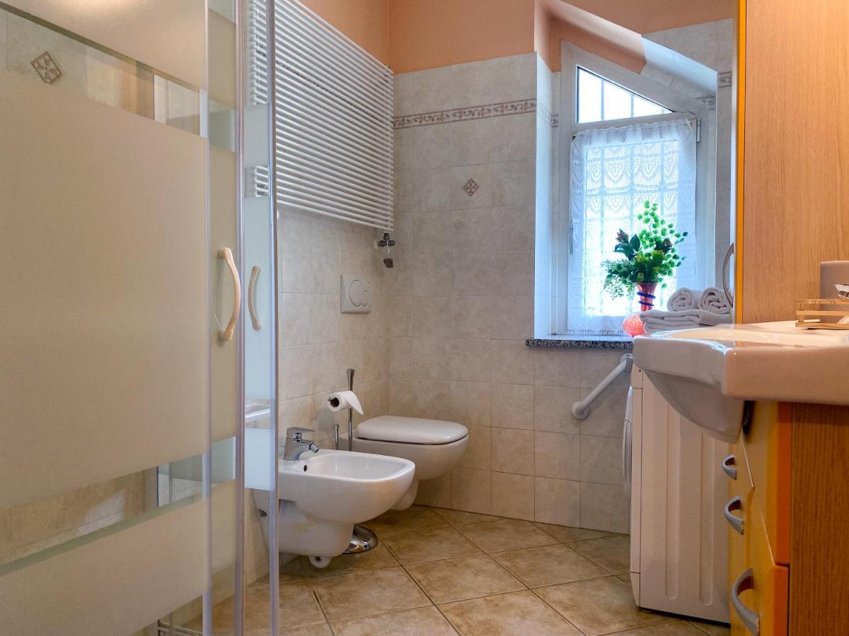 Apartamento Sunny House Diano dʼAlba Exterior foto