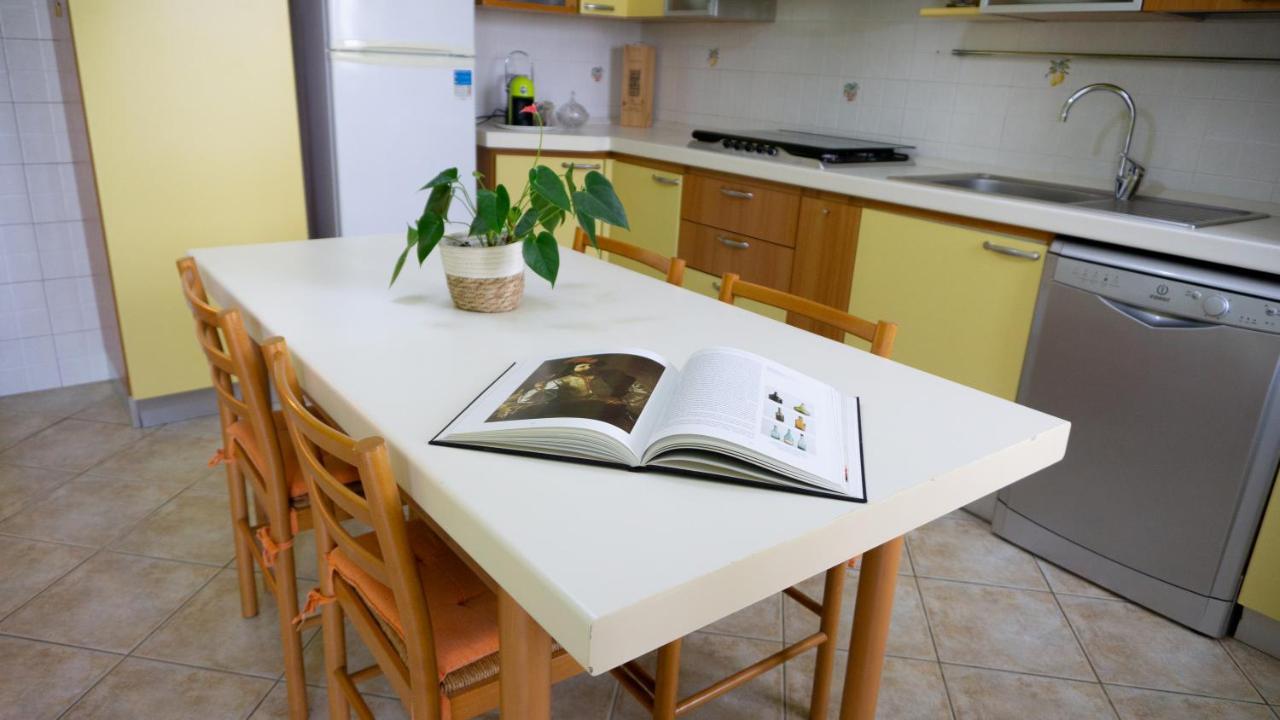 Apartamento Sunny House Diano dʼAlba Exterior foto